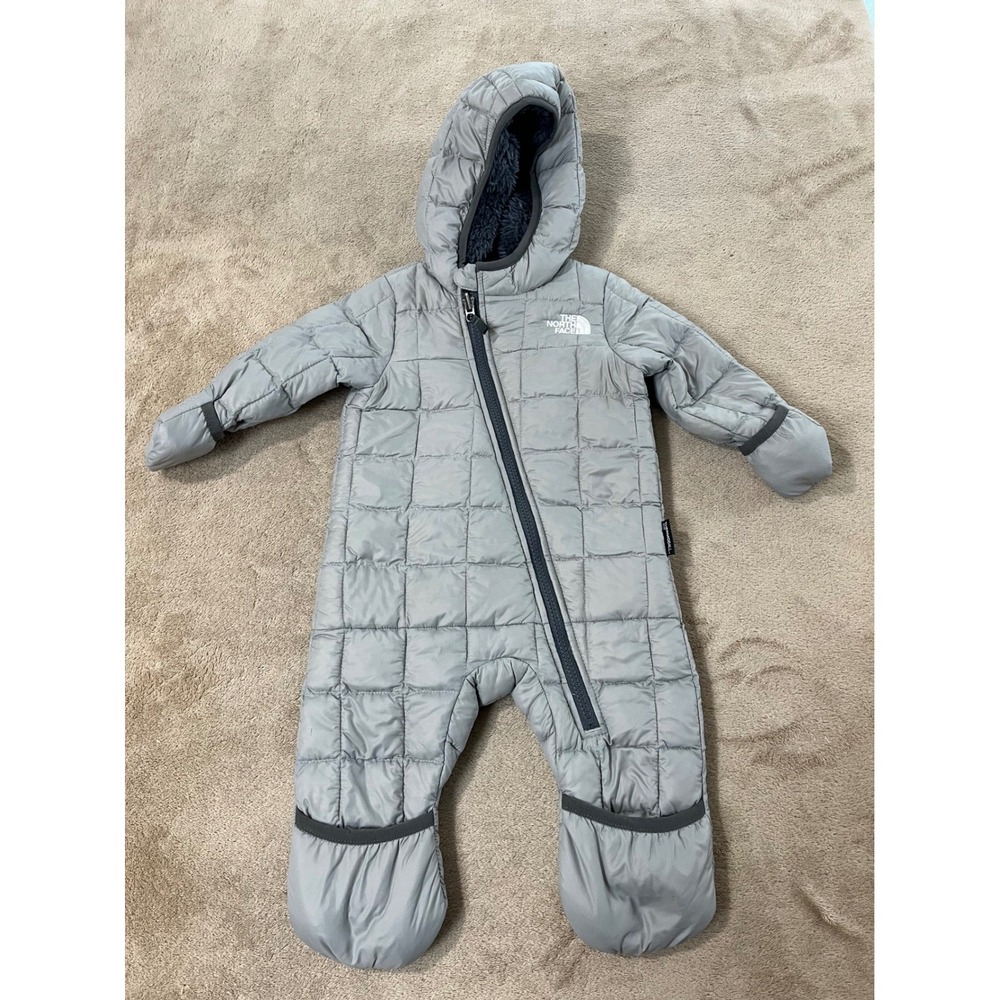 The North face INFANT THERMOBALL ECO BUNTING SNOWSUIT MELD GREY SIZE 3-6M EUC